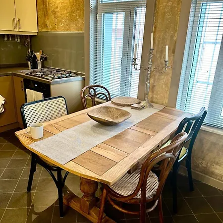 Balat Three-story Restored Ottoman House Istambul