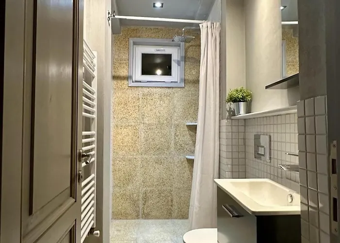 Balat Three-story Restored Ottoman House Стамбул